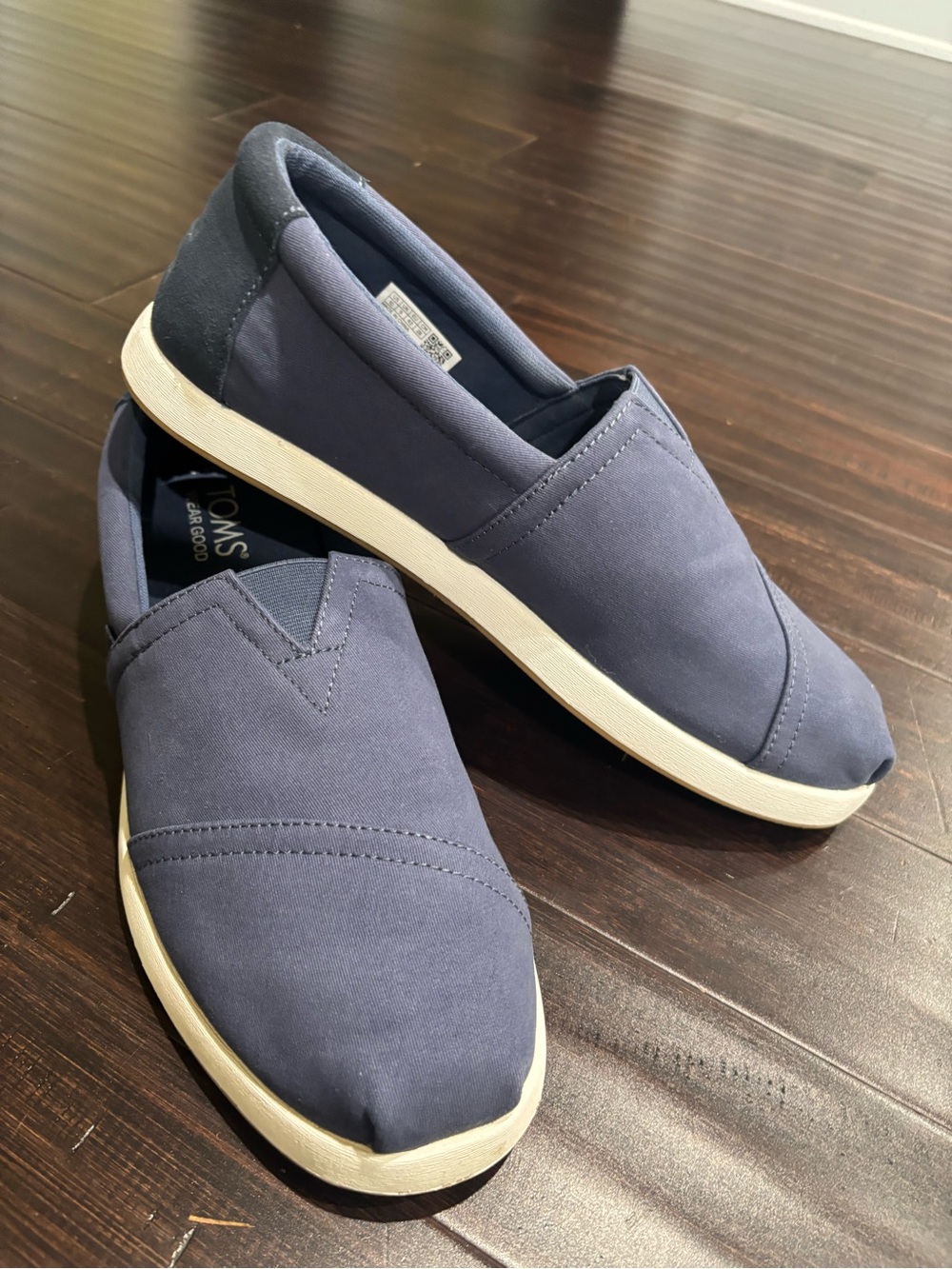 TOMS Men's Navy Alp Fwd Slip-On Shoes worn once like new